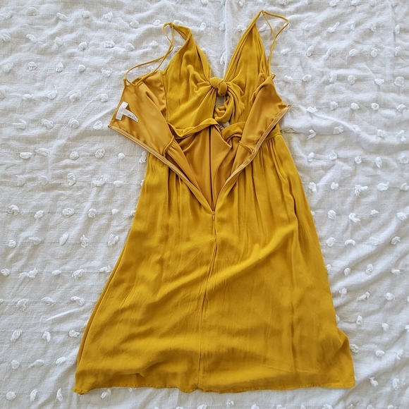 Leith Mustard Yellow Keyhole Tie front Dress Small - Picture 9 of 12